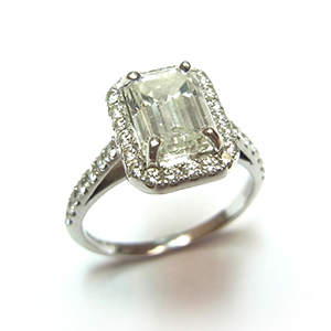 diamond solitaire ring